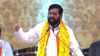 मुख्यमंत्रीपद घेताना तुम्हाला लाज वाटायला हवी होती; एकनाथ शिंदे यांचा घणाघात