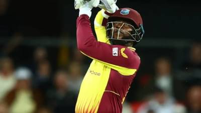 AUS vs WI: कव्हर्समध्ये इतक्या वरच्या दर्जाचा SIX क्वचितच पहायला मिळतो, एकदा VIDEO बघा