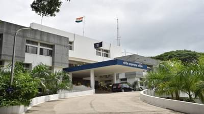 थेट वरिष्ठ अधिकाऱ्याला आत्महत्या करणार असा व्हिडिओ शेयर केल्याने खळबळ