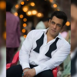 Salman Khan: शाहरुखला मिठी मारताच भावूक झाला सलमान; ‘भाईजान’च्या वाढदिवशी ‘किंग’ खानकडून खास भेट