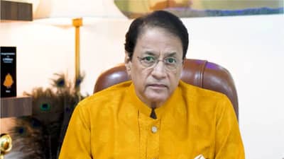 आदिपुरुषवर हा रामही संतापला, चित्रपट निर्मात्यांना थेट खडेबोल...