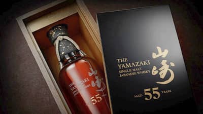 इतक्या कोटींना विकली गेली जगातील सर्वात महागडी व्हिस्की! लिलाव झाला लिलाव