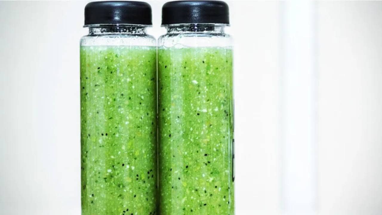 Weight Loss Tips: सणासुदीच्या दिवसात रहायचे असेल फिट तर प्या या भाज्यांचे ज्यूस