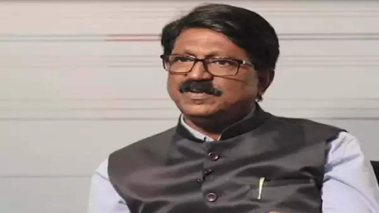 'ते' चिन्ह आधी का डिक्लेअर केलं नाही? आमचं लीक केलं.. शिवसेनेचा वाद आणखी पेटणार?