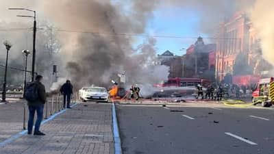 Russia strikes on Ukraine: युक्रेनमध्ये हाहाकार, रशियाचा मोठा हल्ला, एकाचवेळी डागले 75 मिसाइल्स