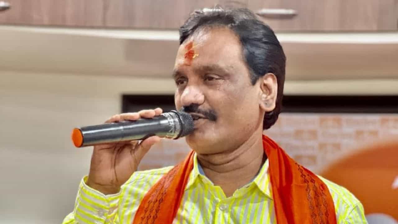 गद्दारीची तलवार घेऊन तुम्ही आमच्या जवळ येण्याचा प्रयत्न जरी केला तरि ही मशाल तुम्हाला भस्मसात करेल, दानवे कडाडले...