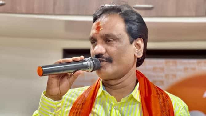 गद्दारीची तलवार घेऊन तुम्ही आमच्या जवळ येण्याचा प्रयत्न जरी केला तरि ही मशाल तुम्हाला भस्मसात करेल, दानवे कडाडले...