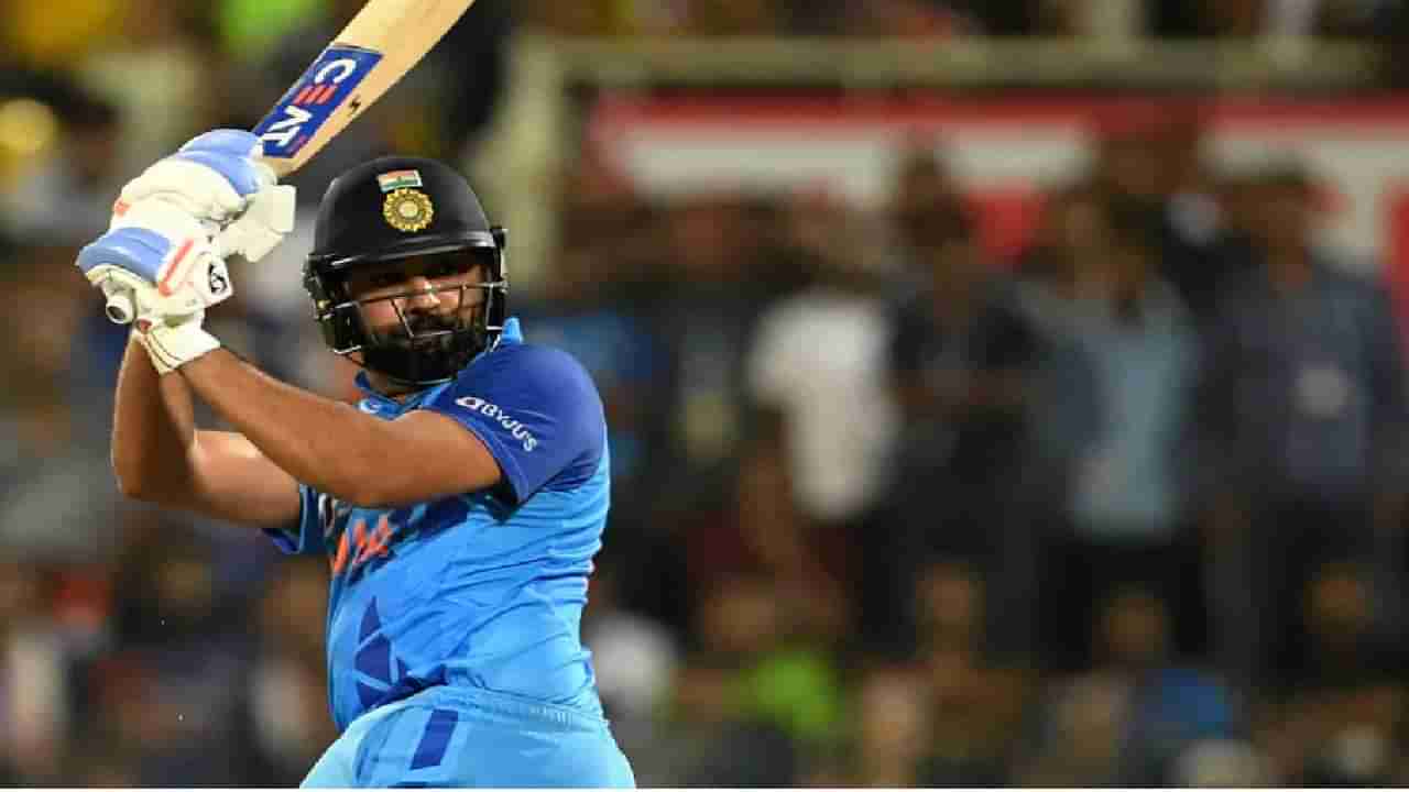 Rohit Sharma: भारत हरल्यानंतर रोहित शर्माने मारले जोरदार षटकार, पहा VIDEO