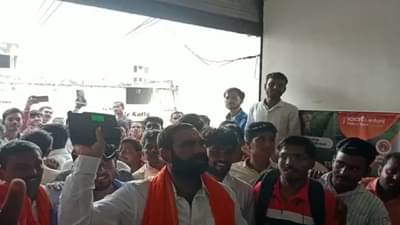 आमदार संतोष बांगर यांच्यामुळे मुख्यमंत्री आणि उपमुख्यमंत्री वैतागले