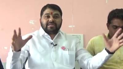 आमच्या प्रश्नावर तिथं जाऊन काय करता, रविकांत तुपकर यांचा आमदारांना सवाल