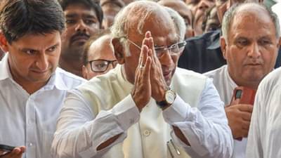 Congress President | मल्लिकार्जून खरगे काँग्रेसचे नवे अध्यक्ष, शशी थरूर यांचा इतक्या मतांनी पराभव