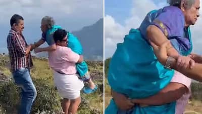 मुलांनी केली आईची इच्छा पूर्ण, इंटरनेटवर वाह वाह! व्हिडीओ व्हायरल