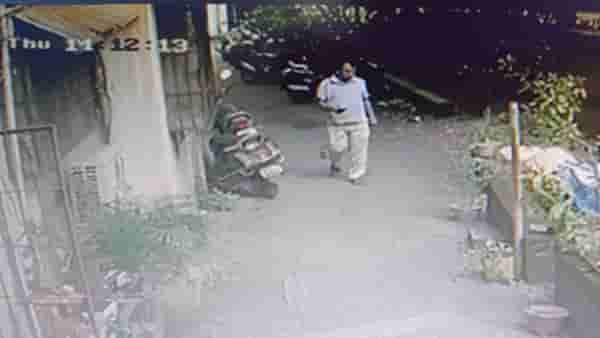 इस्त्रीवाल्यानेच केले शिक्षिकेचे घर साफ, असा अडकला जाळ्यात