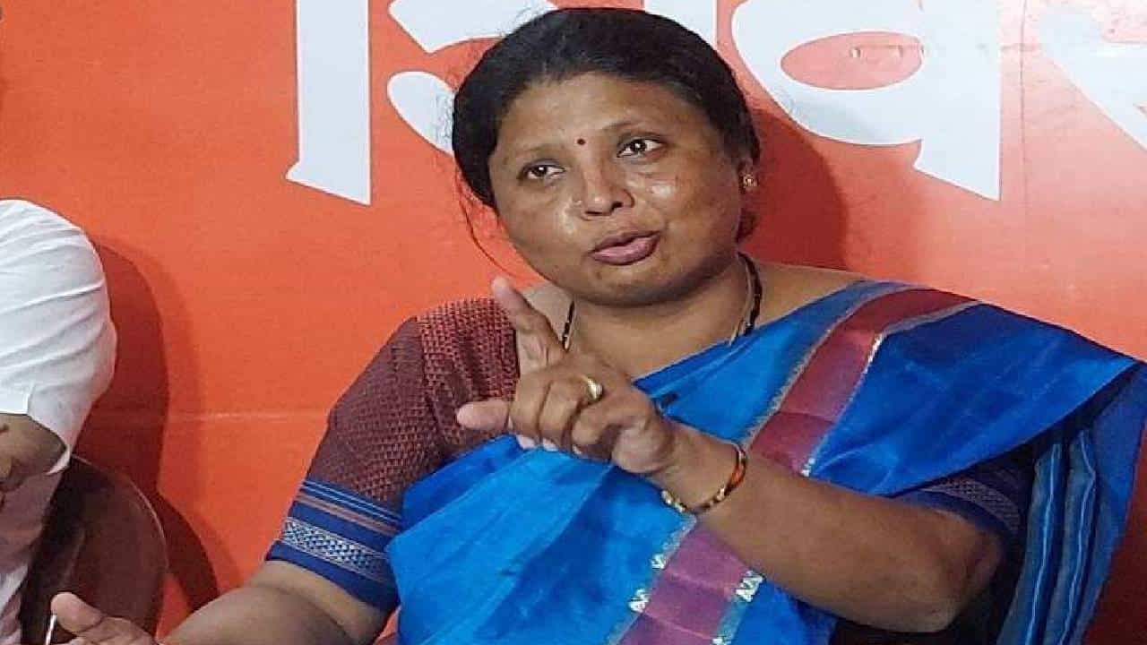 मिलिंद नार्वेकर शिंदे गटात जाणार का?; सुषमा अंधारे म्हणाल्या, हा तर भाजपचा...