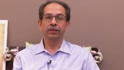 ठाकरे गटाला आणखी एक धक्का, या दोन नेत्यांचा समर्थकांसह राजीनामा