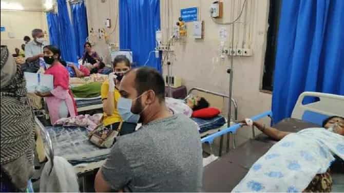 Employees : या कर्मचाऱ्यांवर सरकार मेहरबान, मोफत उपचारांसह पेन्शनचाही लाभ