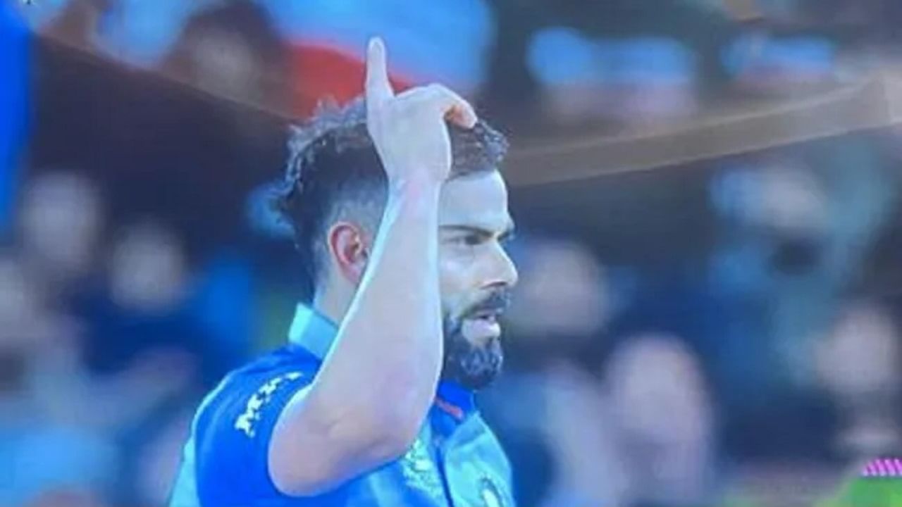 Virat Kohli : अनुष्काने सांगितलं मॅच सुरु असताना घरी काय झालं...