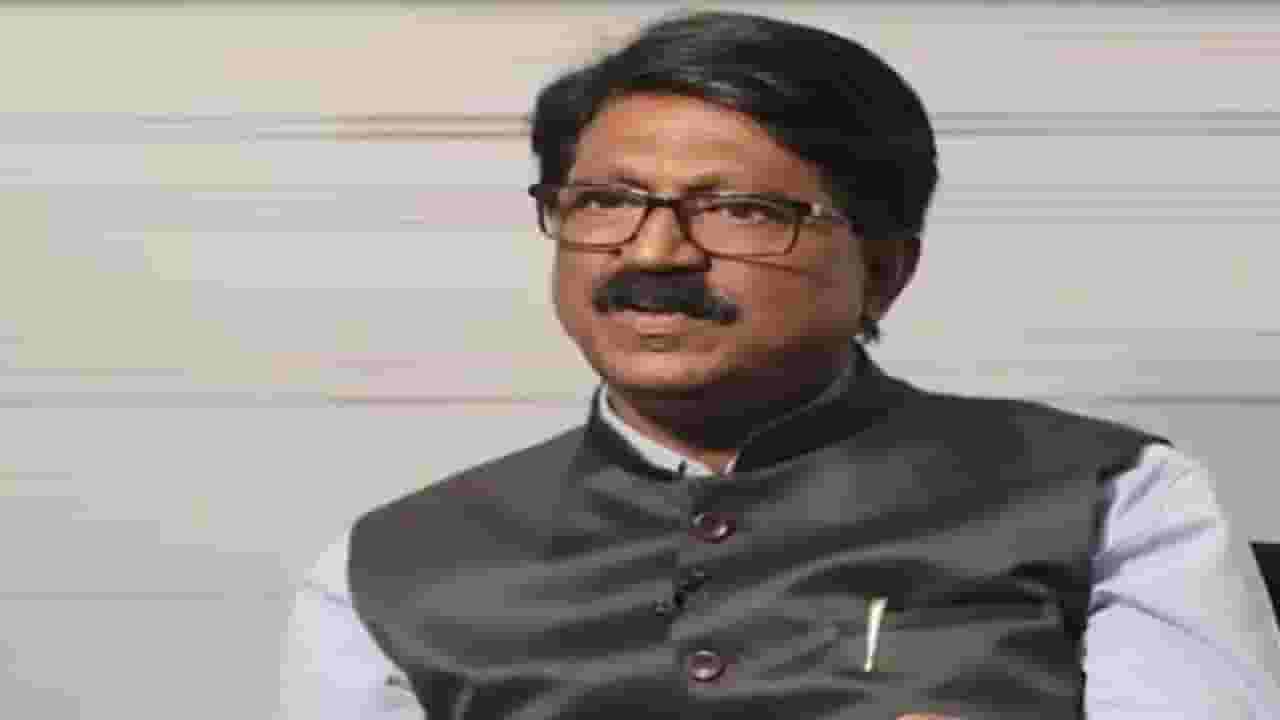 मुंबई-गोवा महामार्ग नितीन गडकरी यांच्यासाठी काळीमा, अरविंद सावंत यांची टीका