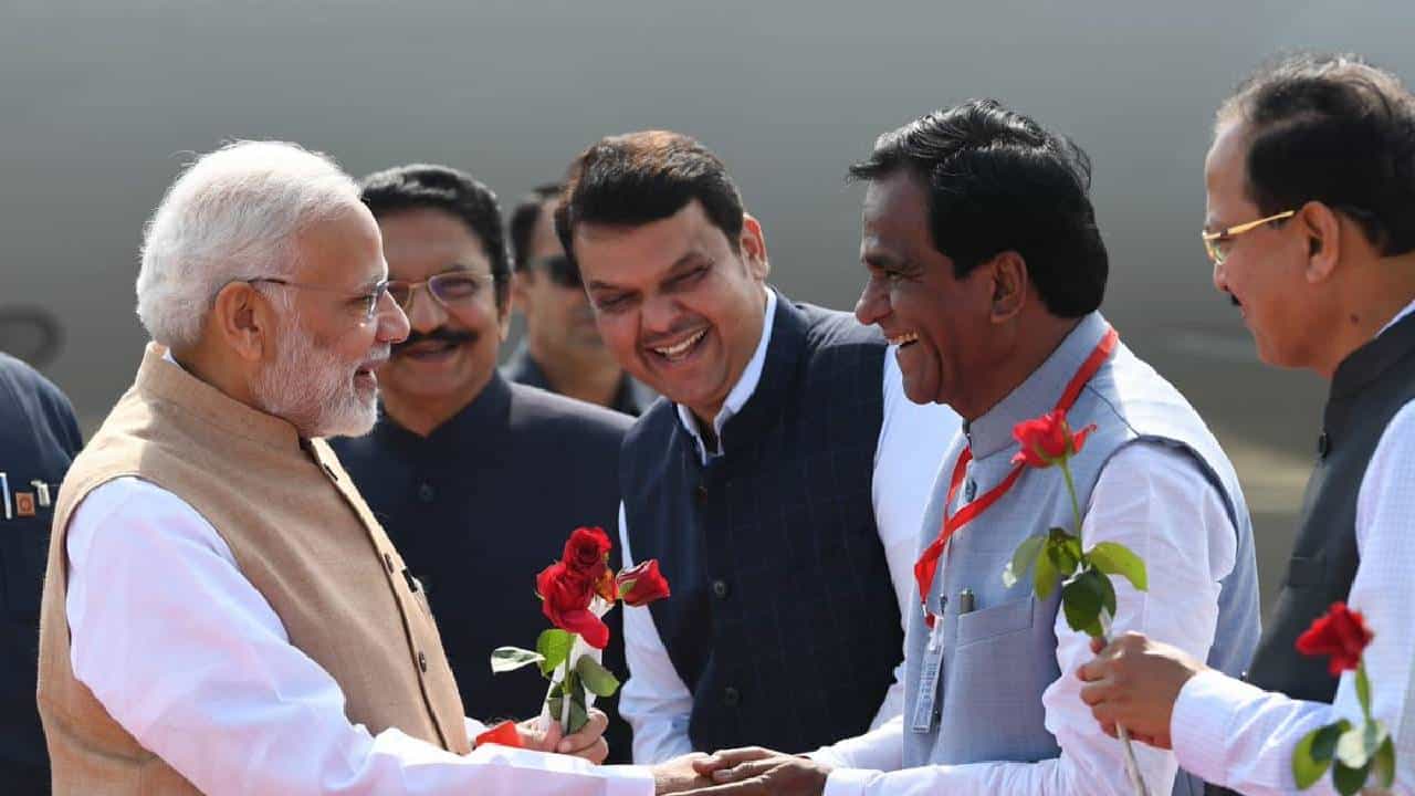 आम्ही नरेंद्र मोदींच्याच नावावर निवडून येतो- रावसाहेब दानवे आम्ही नरेंद्र मोदींच्याच नावावर निवडून येतो- रावसाहेब दानवे