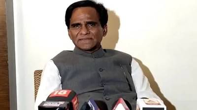 शिंदे गटाचे आमदार फोडणार काय?; रावसाहेब दानवे यांचं खास स्टाईलमध्ये एका वाक्यात उत्तर