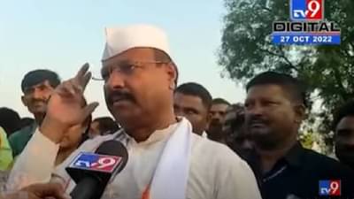 चॉकलेट खाणं, काम्प्युटरवर बसणं नि जमिनीवर गाऱ्यात फिरणं वेगळं, अब्दुल सत्तार यांनी घेतली फिरकी