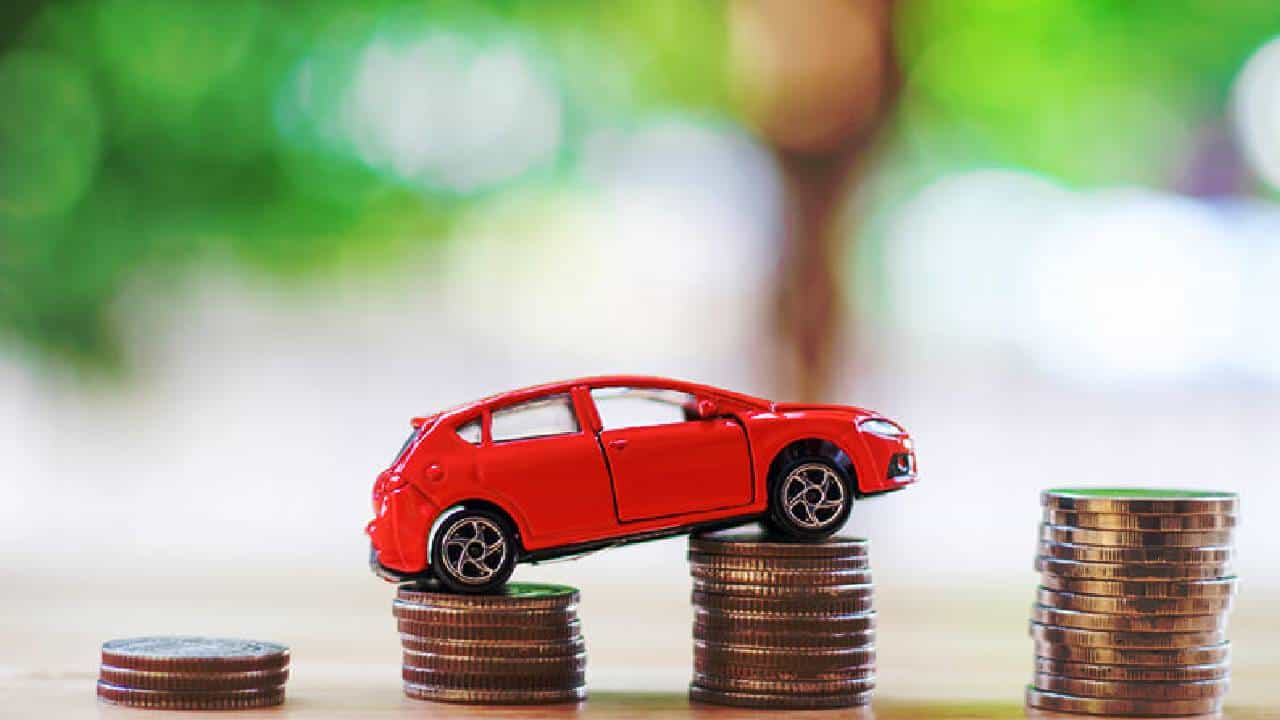 Insurance : जेवढी पळवाल चारचाकी, तेवढाच मिळवा इन्शुरन्स, विम्यासाठी धोरणात बदल..अशी करा विम्यात बचत