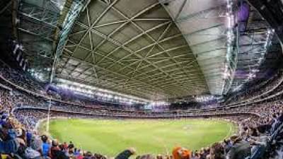 ...म्हणून वॉन म्हणतो, सगळे सामने याच स्टेडियमवर खेळवा...