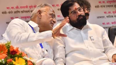 उद्योगांसाठी पंतप्रधान मोदी, अमित शहा यांच्याशी बोलणं सुरू, मुख्यमंत्री म्हणतात, आरोपाला कामानं उत्तर देऊ