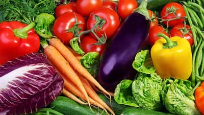 Rate Hike : टमाट्याने खाल्ला भाव, बटाट्याच्या वाकूल्या, भाज्यांमुळे सर्वसामान्य ग्राहक मेटाकुटीला..