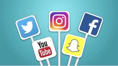 Social Media : भावा, सोशल मीडियावर व्यक्त होताना जर जपून, काहीबाही लिहू नकोस, नाहीतर पोलिसांचा घ्यावा लागेल पाहुणचार..