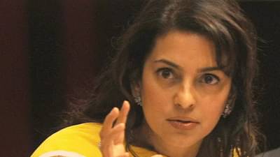 असं वाटतंय नाल्यात राहतोय; जुही चावलाच्या तक्रारीने वेधलं नेटकऱ्यांचं लक्ष