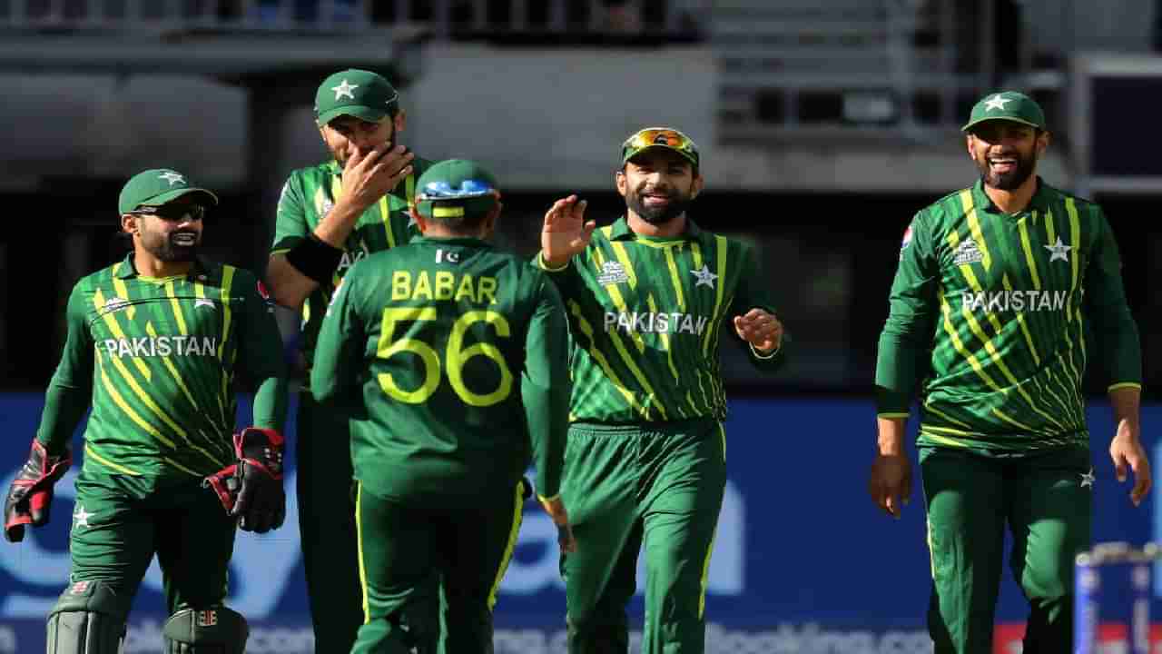 PAK vs BAN T20 WC: पाकिस्तान सेमीफायनलमध्ये, क्रिकेटमध्ये काहीही होऊ शकतं