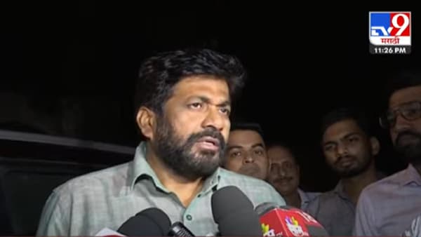 रवी राणा यांच्यामुळे एवढी बदनामी झाली तरी सरकार त्यांच्यावर फिदा, वर्षावर खलबतं सुरु होण्याआधी बच्चू कडूंचं विधान