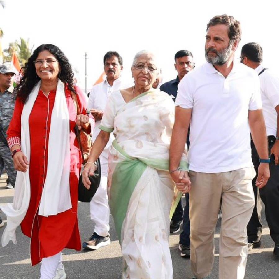 काही दिवसांआधी गौरी लंकेश यांच्या आई आणि बहिणीनेही भारत जोडो यात्रेदरम्यान राहुल गांधी यांची भेट घेतली होती.