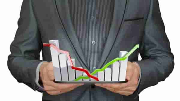 Share Market : गुंतवणुकीच्या या गर्तेत अडकू नका..शेअर बाजारात Pump And Dump चा धंदा तेजीत
