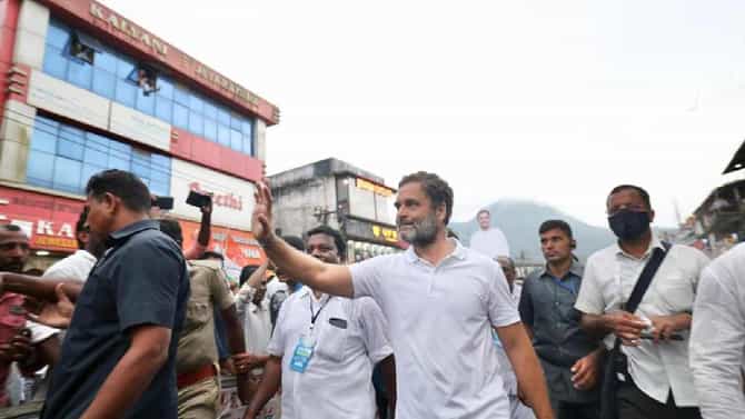 भारत जोडो यात्रेत हे माजी मंत्री अडखळले, पडले, जखमी झाले...
