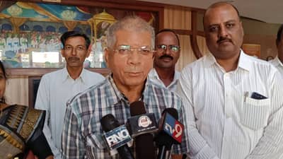 खोका तसाच राहिलाय, फक्त... प्रकाश आंबेडकर यांनी सांगितली राणा आणि बच्चू कडू वादातील बिटवीन द लाईन