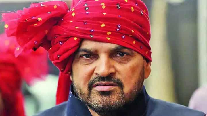 लैंगिक शोषणाच्या आरोपावर बृजभूषण सिंह म्हणाले, कोणत्याही चौकशीसाठी तयार लैंगिक शोषणाच्या आरोपावर बृजभूषण सिंह म्हणाले, कोणत्याही चौकशीसाठी तयार