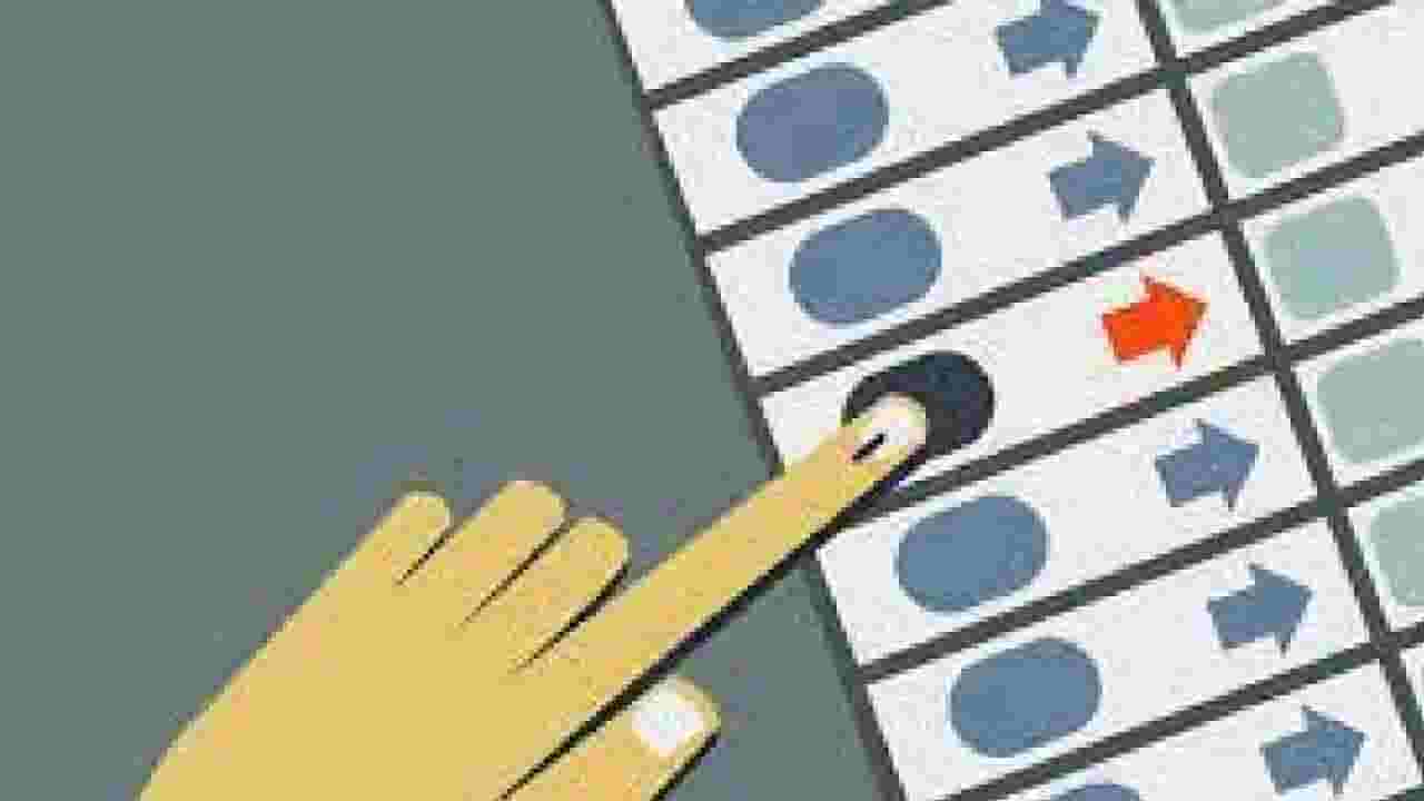 शिक्षकांच्या नावाखाली गुन्हेगार लढवत आहेत निवडणूक? बघा धक्कादायक आकडेवारी