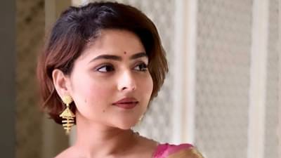 मल्टिपल कार्डिॲक अरेस्टनंतर अभिनेत्री व्हेंटिलेटरवर; प्रकृती चिंताजनक