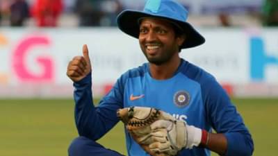 IND vs BAN: एडिलेडमध्ये त्याने बूट पुसून मिळवून दिला विजय, रघु राघवेंद्रच टीम इंडियाशी काय नातं?