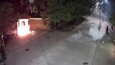 माजी मंत्र्याच्या बंगल्याच्या गेटवर आमदारानं स्फोटकं फोडली? सोलापुरात टोकाचं राजकारण