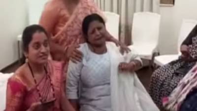 सुषमा अंधारे यांची तब्येत बिघडली, डॉक्टरांची टीम हॉटेलवर दाखल