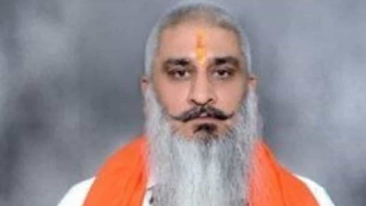 शिवसेना नेत्याची हत्या करणाऱ्याच्या कारमध्ये मिळाला या कॉमेडियनचा फोटो...