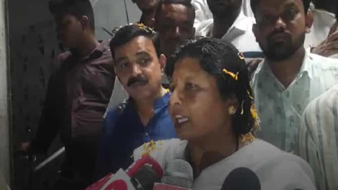सुषमा अंधारे आता थेट कोर्टात, याचिकेत काय मुद्दे मांडणार?