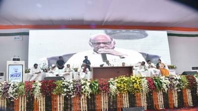 गुजरातला फॉक्सकॉन, महाराष्ट्राला मात्र पॉपकॉर्न... राष्ट्रवादी कॉँग्रेसच्या मंथन शिबिरात कुणी केली टीका ?