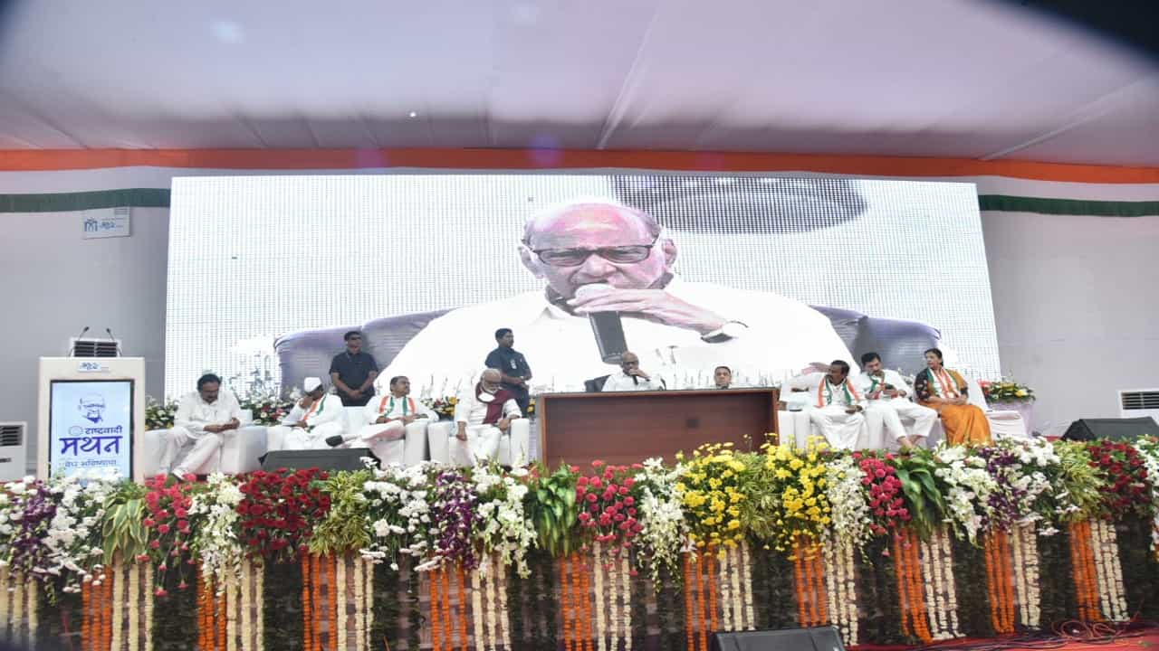 गुजरातला फॉक्सकॉन, महाराष्ट्राला मात्र पॉपकॉर्न... राष्ट्रवादी कॉँग्रेसच्या मंथन शिबिरात कुणी केली टीका ?