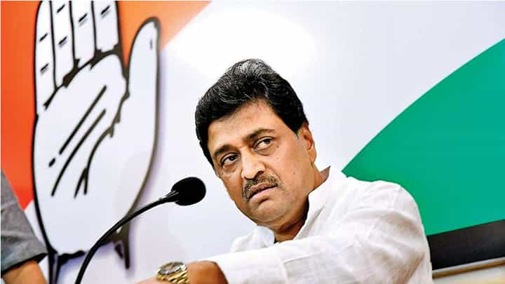 एकिकडे 'हा' बडा नेता काँग्रेसमधून भाजपात जाण्याची चर्चा, तर दुसरीकडे भारत जोडो यात्रेसाठी नेत्याचे परिश्रम! एकिकडे 'हा' बडा नेता काँग्रेसमधून भाजपात जाण्याची चर्चा, तर दुसरीकडे भारत जोडो यात्रेसाठी नेत्याचे परिश्रम!