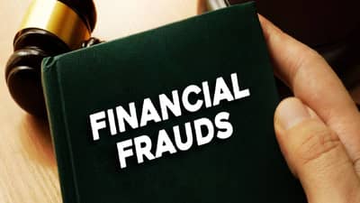 शेअर मार्केटमध्ये ट्रेडिंगच्या नावाखाली गंडा, अधिक फायदा मिळवून देतो सांगत तरुणाला लुटले