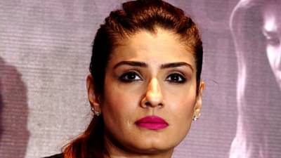 Raveena Tandon | चित्रपटांमधील रेप सीन, किसिंग सीनबद्दल रवीना टंडनचा मोठा खुलासा; म्हणाली माझे कपडे..